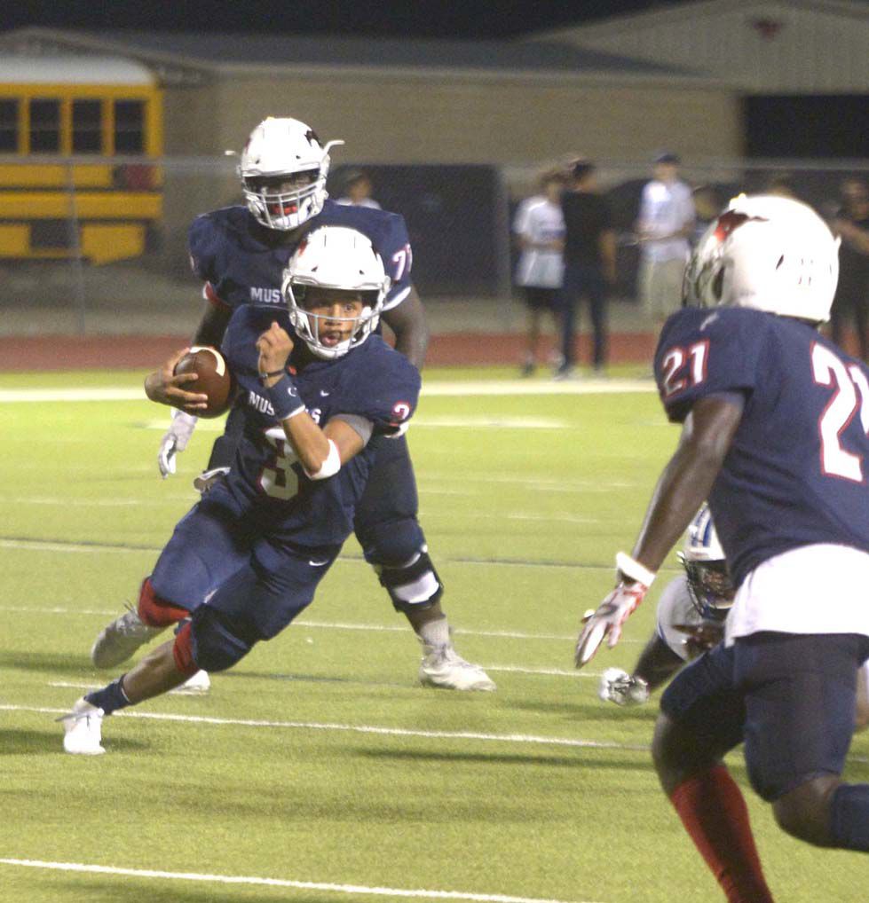 Madisonville homecoming vs. Navasota